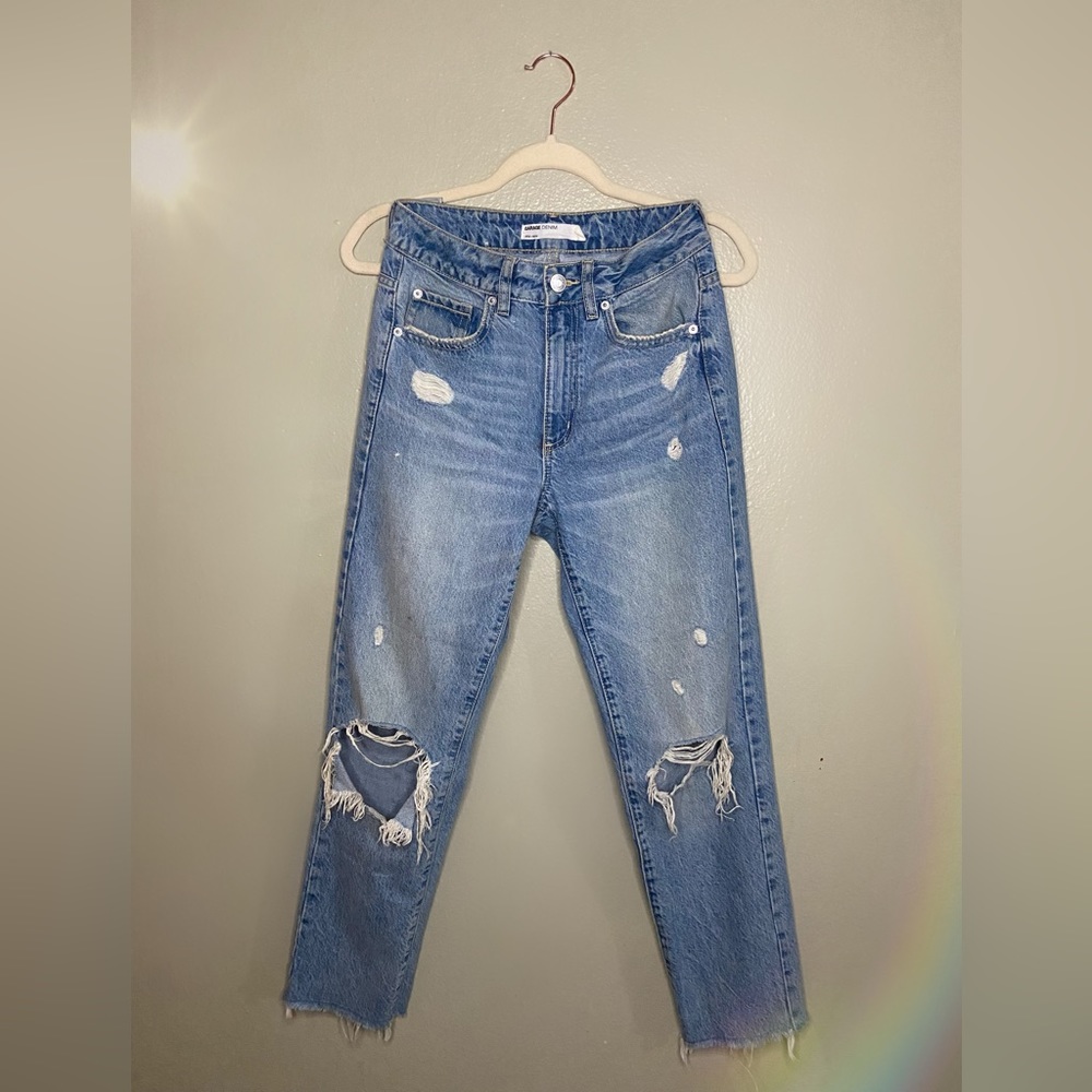 𝐆𝐀𝐑𝐀𝐆𝐄 Distressed Light Blue Mom Jeans Size 0